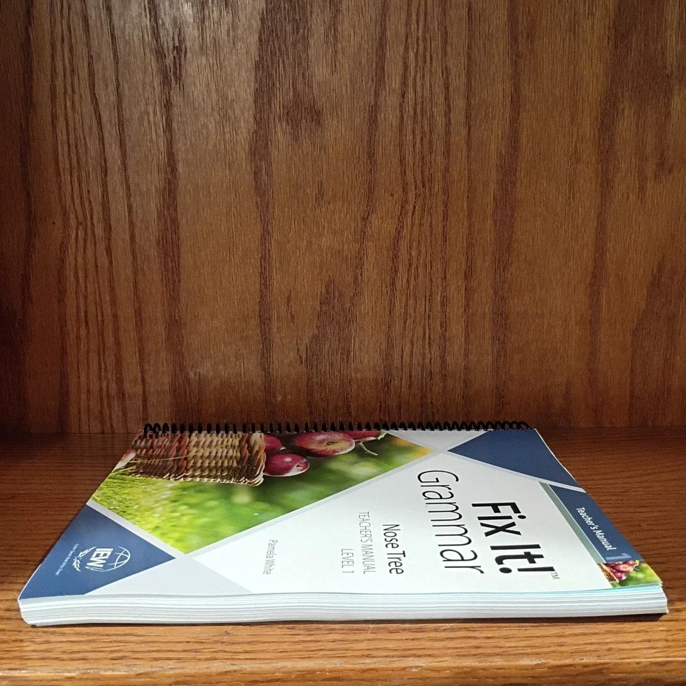 Fix It! Grammar: Level 1 Nose Tree [Teachers Manual Book] Paperback